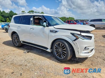 Czwarte zdjęcie samochodu z boku: 2023 INFINITI QX80 SENSORY VIN:JN8AZ2BF2P9757063 - miniatura