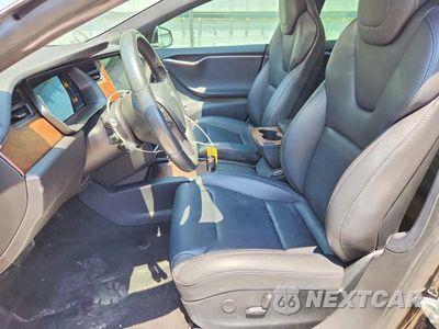 Zdjęcie 7 z 13 samochodu: 2019 TESLA MODEL S VIN:5YJSA1E21KF306005 - miniatura