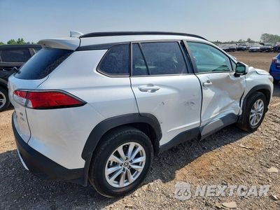 Trzecie zdjęcie samochodu z tyłu: 2024 TOYOTA COROLLA CROSS LE VIN:7MUBAABG9RV093722 - miniatura