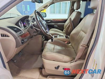 Zdjęcie 7 z 13 samochodu: 2011 CHRYSLER TOWN & COUNTRY TOURING L VIN:2A4RR8DG1BR759679 - miniatura