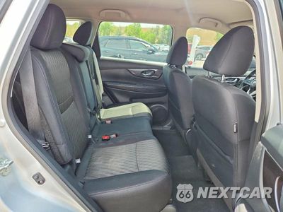 Zdjęcie 11 z 13 samochodu: 2019 NISSAN ROGUE S VIN:5N1AT2MV8KC832809 - miniatura