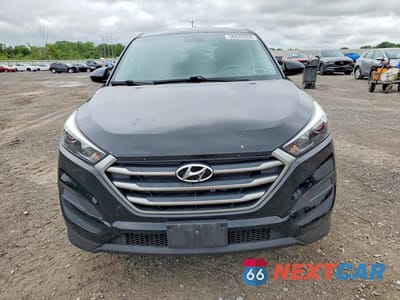 Piąte zdjęcie samochodu w środku: 2018 HYUNDAI TUCSON SE VIN:KM8J2CA45JU786319 - miniatura
