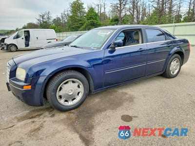 2005 CHRYSLER 300 TOURING 2C3AA53G45H183174 - główne zdjęcie licytacji z USA - miniatura