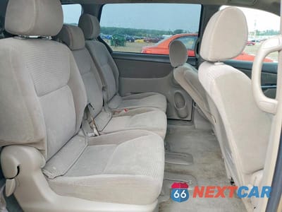 Zdjęcie 11 z 13 samochodu: 2006 TOYOTA SIENNA LE 8 PASSENGER VIN:5TDZA23C26S524522 - miniatura