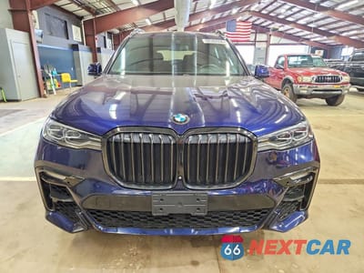Piąte zdjęcie samochodu w środku: 2021 BMW X7 XDRIVE40I VIN:5UXCW2C05M9H18746 - miniatura