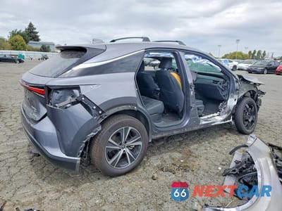 Trzecie zdjęcie samochodu z tyłu: 2023 LEXUS RX 350H PREMIUM VIN:2T2BBMCAXPC004597 - miniatura