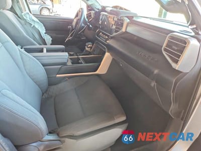Zdjęcie 7 z 12 samochodu: 2025 TOYOTA TUNDRA SR5 VIN:5TFLA5DB1SX248108 - miniatura
