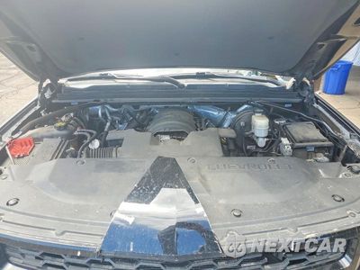 Zdjęcie 23 z 24 samochodu: 2015 CHEVROLET SUBURBAN K1500 LTZ VIN:1GNSKKKC3FR292115 - miniatura