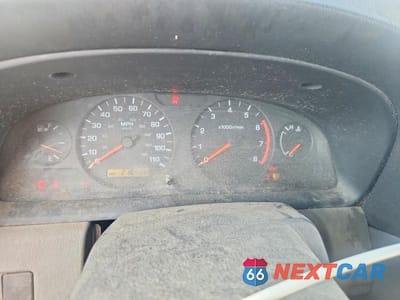 Zdjęcie 9 z 12 samochodu: 2001 NISSAN FRONTIER XE VIN:1N6ED27T91C363027 - miniatura