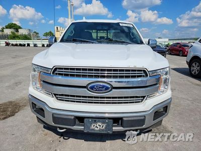 Piąte zdjęcie samochodu w środku: 2018 FORD F150 SUPERCREW VIN:1FTEW1EG5JKF63938 - miniatura