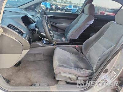 Zdjęcie 7 z 12 samochodu: 2011 HONDA CIVIC LX VIN:19XFA1F53BE032452 - miniatura