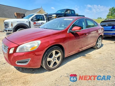 2013 VOLVO S60 T5 YV1612FSXD2210878 - główne zdjęcie licytacji z USA - miniatura