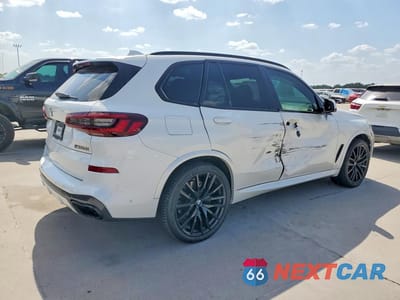 Trzecie zdjęcie samochodu z tyłu: 2022 BMW X5 M50I VIN:5UXJU4C00N9K17187 - miniatura