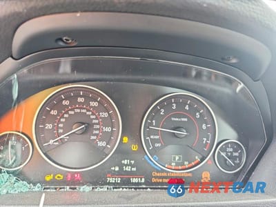 Zdjęcie 9 z 12 samochodu: 2017 BMW 330 XI VIN:WBA8D9C38HA011526 - miniatura