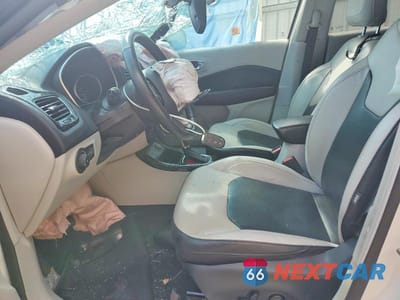 Zdjęcie 7 z 12 samochodu: 2020 JEEP COMPASS LIMITED VIN:3C4NJCCB0LT125721 - miniatura