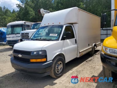 2021 CHEVROLET EXPRESS DELIVERY TRUCK 1GB0GSF70M1157558 - główne zdjęcie licytacji z USA - miniatura
