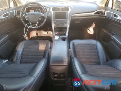 Zdjęcie 8 z 14 samochodu: 2017 FORD FUSION SE VIN:3FA6P0HD5HR353865 - miniatura