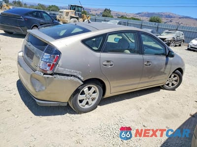 Trzecie zdjęcie samochodu z tyłu: 2004 TOYOTA PRIUS BASE VIN:JTDKB20U040030252 - miniatura