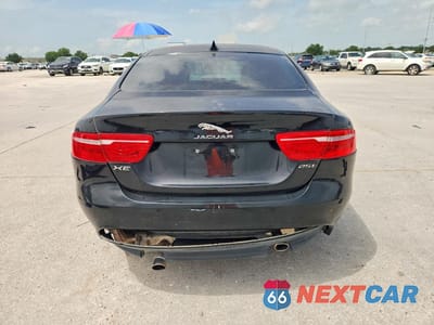 Zdjęcie 6 z 12 samochodu: 2018 JAGUAR XE VIN:SAJAR4FX1JCP39188 - miniatura