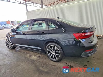 Drugie zdjęcie samochodu z przodu: 2025 VOLKSWAGEN JETTA SE VIN:3VWEX7BU2SM018555 - miniatura