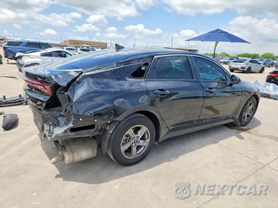Trzecie zdjęcie samochodu z tyłu: 2022 KIA K5 LXS VIN:5XXG14J26NG152180 - miniatura