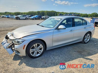 2017 BMW 330 XI WBA8D9C38HA011686 - główne zdjęcie licytacji z USA - miniatura