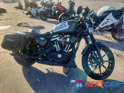 2021 HARLEY-DAVIDSON XL883 N 1HD4LE212MB403630 - główne zdjęcie licytacji z USA - miniatura
