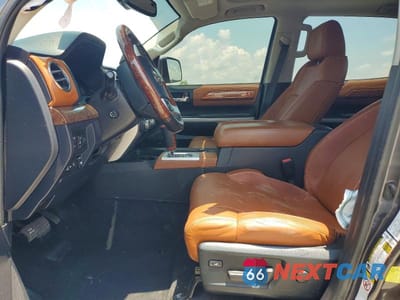 Zdjęcie 7 z 12 samochodu: 2018 TOYOTA TUNDRA 1794 EDITION VIN:5TFAY5F16JX717313 - miniatura