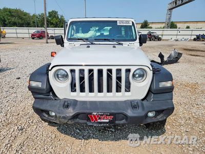 Piąte zdjęcie samochodu w środku: 2018 JEEP WRANGLER UNLIMITED SPORT VIN:1C4HJXDG2JW172397 - miniatura