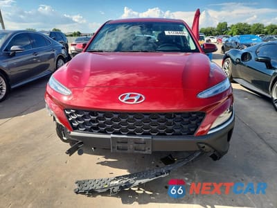 Piąte zdjęcie samochodu w środku: 2023 HYUNDAI KONA SE VIN:KM8K22AB8PU036855 - miniatura