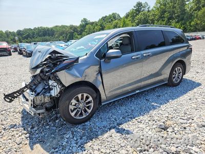 2026 TOYOTA SIENNA XLE 8-PASSENGER 5TDYRKECXTS297366 - główne zdjęcie licytacji z USA - miniatura