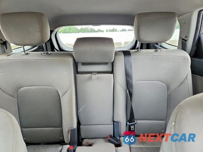 Zdjęcie 10 z 13 samochodu: 2017 HYUNDAI SANTA FE SE VIN:KM8SMDHF9HU209413 - miniatura