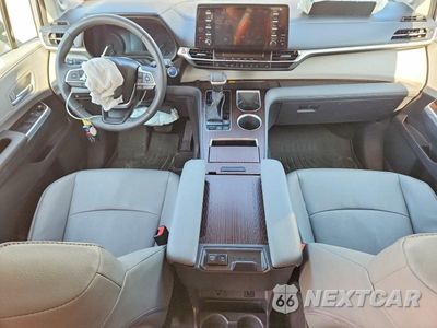 Zdjęcie 8 z 13 samochodu: 2023 TOYOTA SIENNA XLE VIN:5TDJSKFC3PS093745 - miniatura