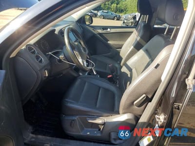 Zdjęcie 7 z 14 samochodu: 2017 VOLKSWAGEN TIGUAN S VIN:WVGBV7AX2HK029199 - miniatura