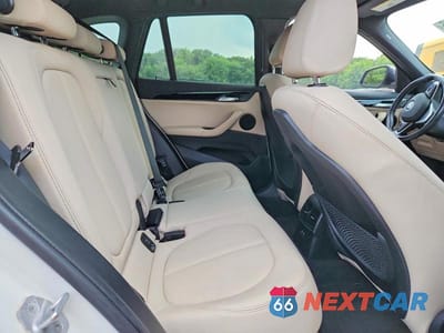 Zdjęcie 11 z 13 samochodu: 2021 BMW X1 XDRIVE28I VIN:WBXJG9C04M3M76355 - miniatura