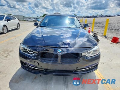Piąte zdjęcie samochodu w środku: 2017 BMW 330 I VIN:WBA8B9C34HK885159 - miniatura