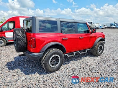 Trzecie zdjęcie samochodu z tyłu: 2024 FORD BRONCO BLACK DIAMOND VIN:1FMEE1BP8RLA88875 - miniatura
