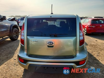 Zdjęcie 6 z 12 samochodu: 2013 KIA SOUL BASE VIN:KNDJT2A54D7621255 - miniatura