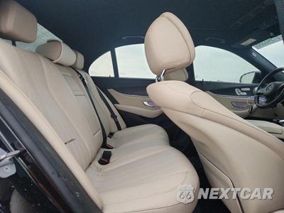 Zdjęcie 10 z 12 samochodu: 2017 MERCEDES-BENZ E 300 4MATIC VIN:WDDZF4KB7HA274495 - miniatura
