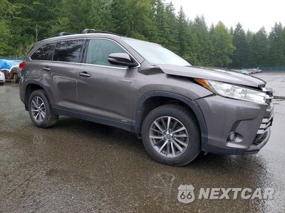 Czwarte zdjęcie samochodu z boku: 2019 TOYOTA HIGHLANDER HYBRID XLE VIN:5TDJGRFH6KS056204 - miniatura