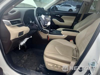 Zdjęcie 7 z 13 samochodu: 2021 TOYOTA HIGHLANDER XLE VIN:5TDHZRBH3MS534967 - miniatura