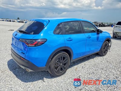 Trzecie zdjęcie samochodu z tyłu: 2026 HONDA HR-V SPORT VIN:3CZRZ1H50TM714757 - miniatura