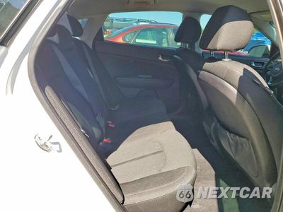 Zdjęcie 10 z 12 samochodu: 2016 KIA OPTIMA LX VIN:5XXGT4L35GG008946 - miniatura