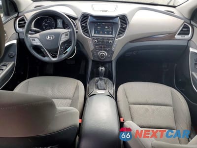 Zdjęcie 8 z 12 samochodu: 2019 HYUNDAI SANTA FE XL SE VIN:KM8SMDHF8KU298043 - miniatura