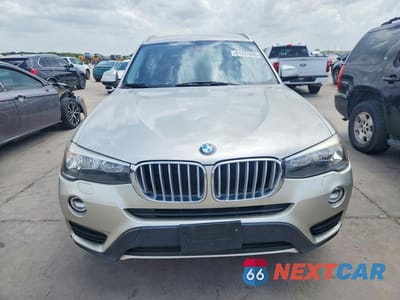 Piąte zdjęcie samochodu w środku: 2017 BMW X3 XDRIVE28I VIN:5UXWX9C59H0T12393 - miniatura
