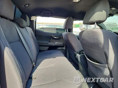 Zdjęcie 10 z 11 samochodu: 2019 TOYOTA TAC DBL 4X4 LTD VIN:5TFCZ5AN6KX204886 - miniatura
