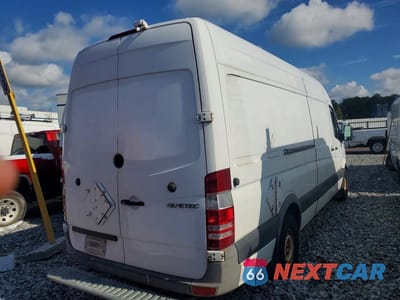 Trzecie zdjęcie samochodu z tyłu: 2012 MERCEDES-BENZ SPRINTER 2500 VIN:WD3PE8CB8C5704671 - miniatura
