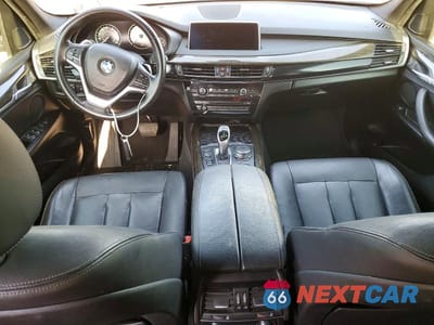 Zdjęcie 8 z 13 samochodu: 2018 BMW X5 XDRIVE35I VIN:5UXKR0C54J0X85208 - miniatura