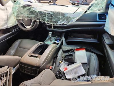 Zdjęcie 8 z 12 samochodu: 2016 TOYOTA HIGHLANDER XLE VIN:5TDJKRFH3GS313972 - miniatura