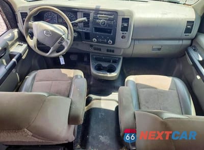 Zdjęcie 8 z 14 samochodu: 2017 NISSAN NV 3500 HD S VIN:5BZBF0AA4HN853210 - miniatura